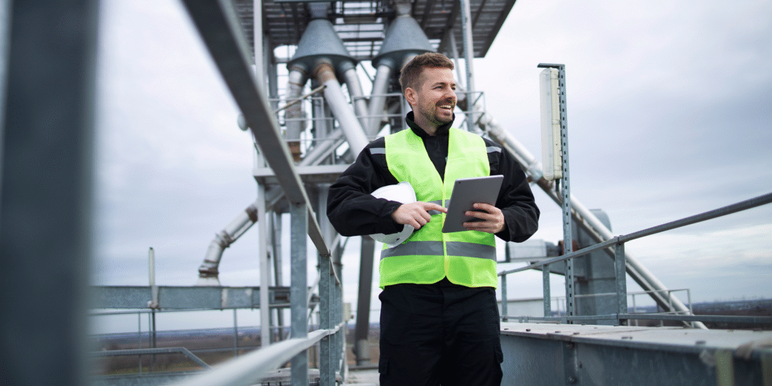 IoT and AI-Powered Oil & Gas Facility Management System